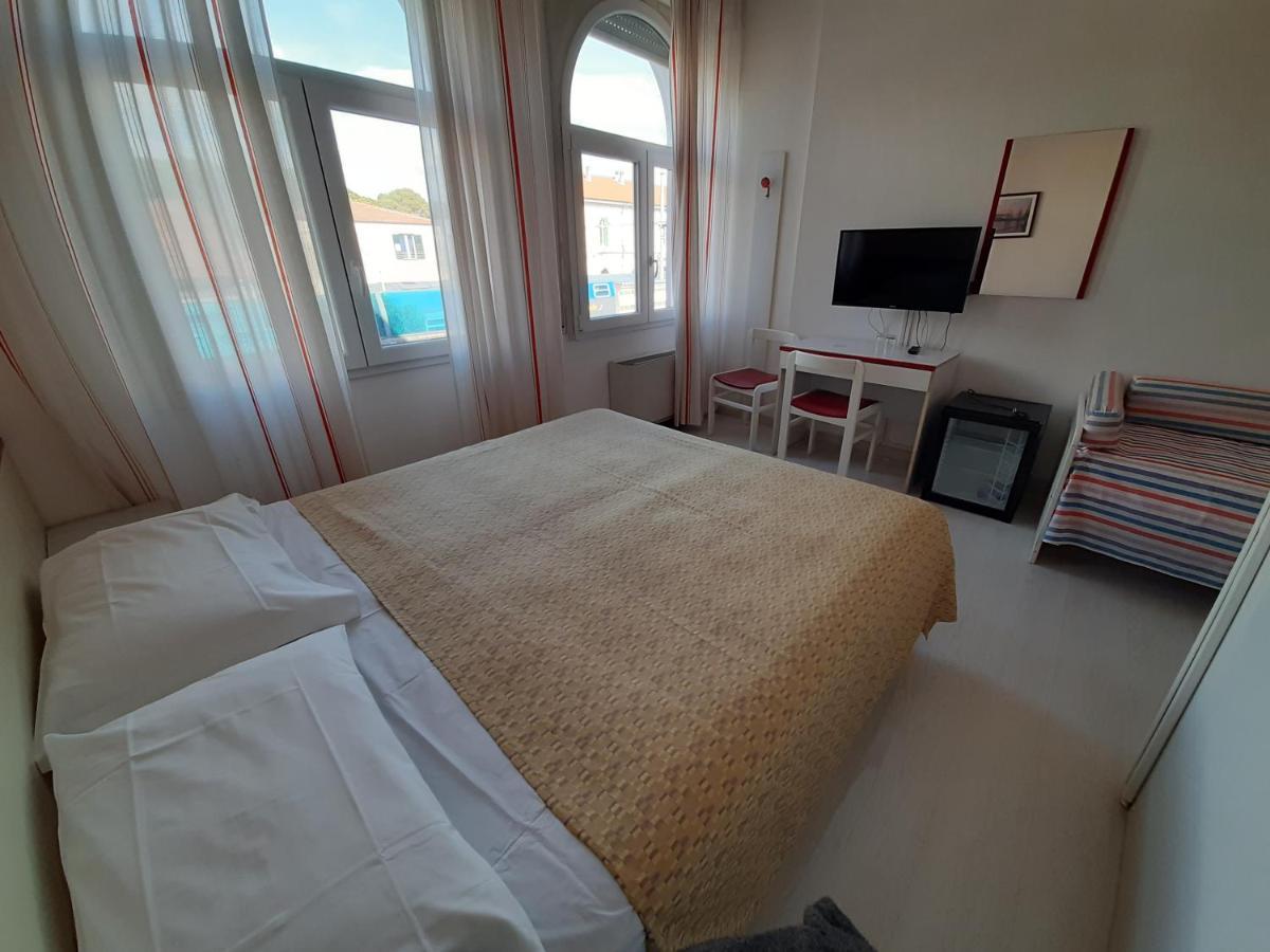 Elba Hotel โรซินญาโน โซลเวย์ ภายนอก รูปภาพ